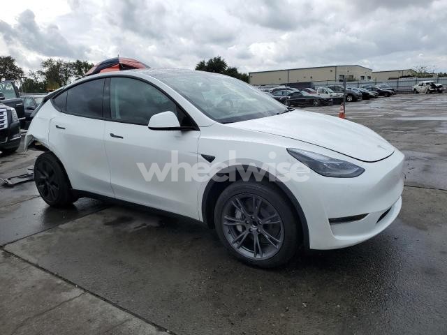 Photo 7 of 2024 TESLA MODEL Y (VIN 7SAYGDED7RF184503)