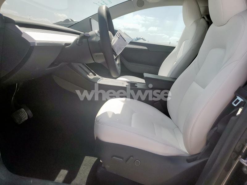 Photo 3 of 2025 TESLA MODEL Y (VIN 7SAYGDED7SA337514)