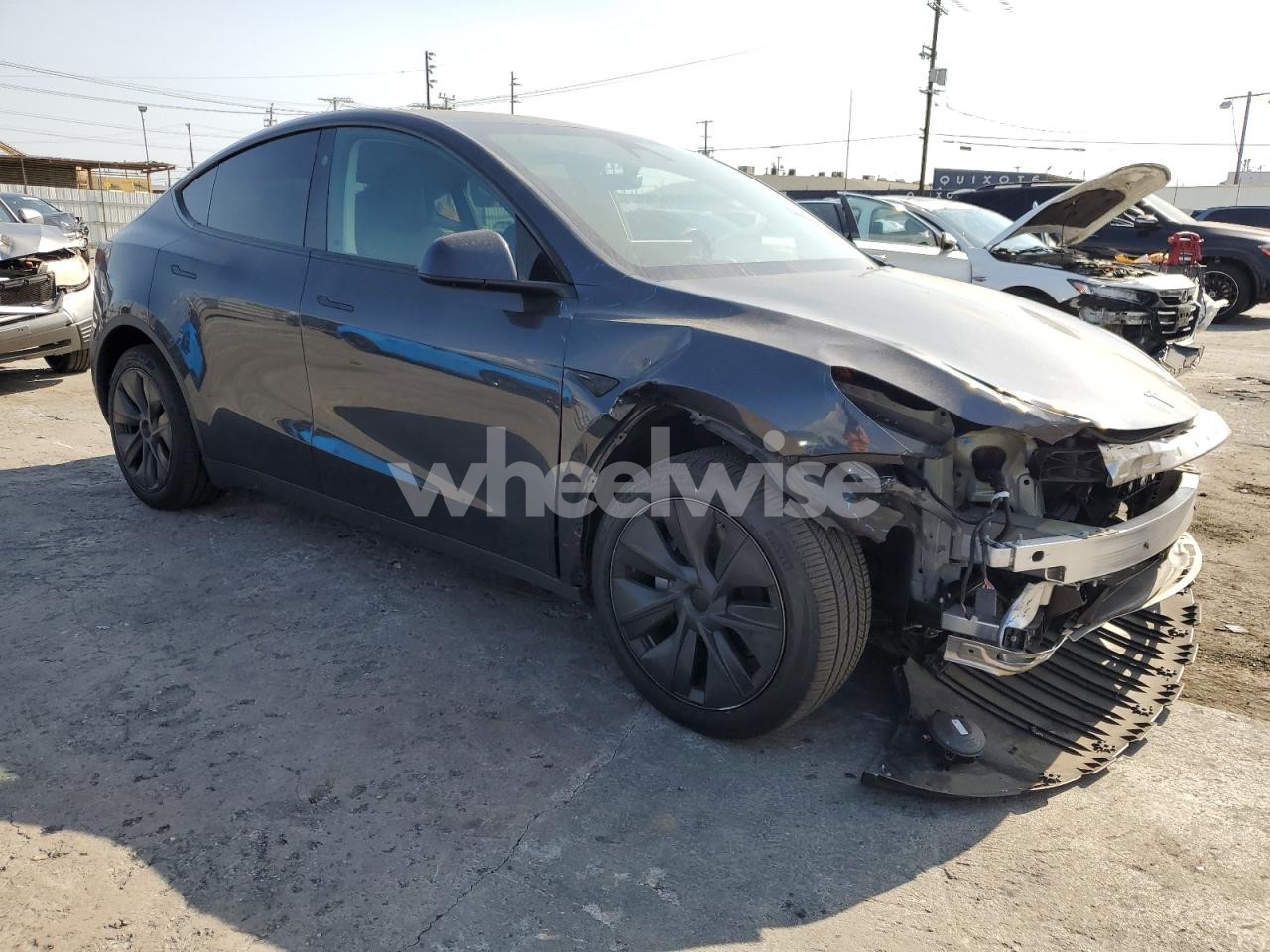 Photo 4 of 2025 TESLA MODEL Y (VIN 7SAYGDED7SF218400)