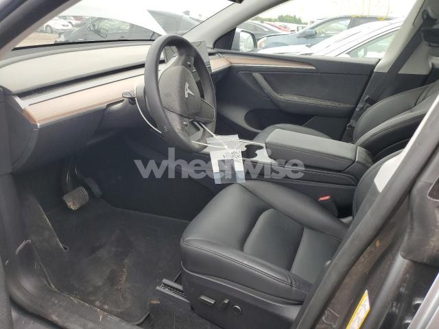 Photo 5 of 2025 TESLA MODEL Y (VIN 7SAYGDED7SF230739)