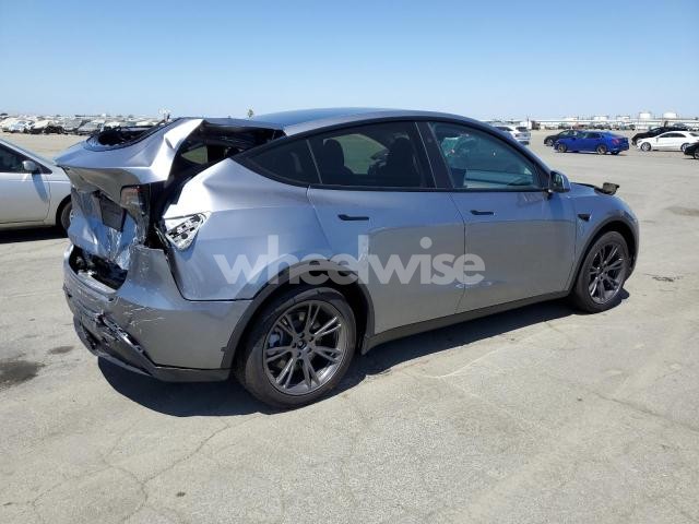 Photo 6 of 2025 TESLA MODEL Y (VIN 7SAYGDED7SF319632)