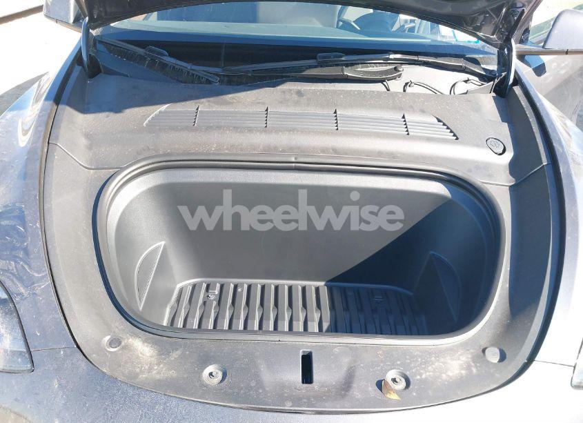 Photo 9 of 2023 Tesla Model Y RWD (VIN 7SAYGDED8PF944970)