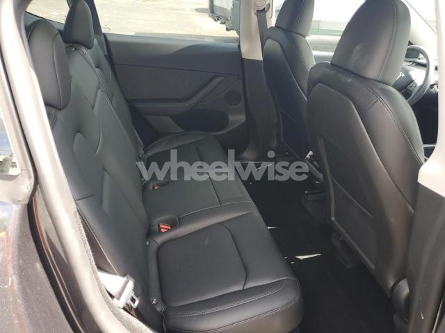 Photo 10 of 2024 TESLA MODEL Y (VIN 7SAYGDED8RF159609)