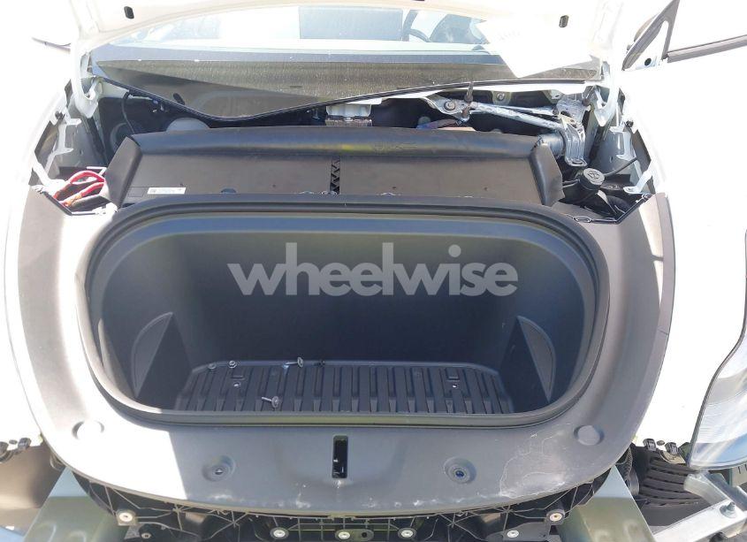 Photo 10 of 2024 Tesla Model Y LONG RANGE DUAL MOTOR ALL-WHEEL DRIVE/RWD (VIN 7SAYGDED8RF161425)