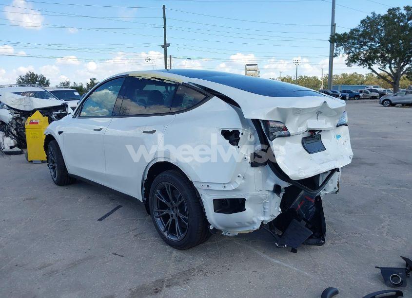 Photo 3 of 2024 Tesla Model Y LONG RANGE DUAL MOTOR ALL-WHEEL DRIVE/RWD (VIN 7SAYGDED8RF161425)