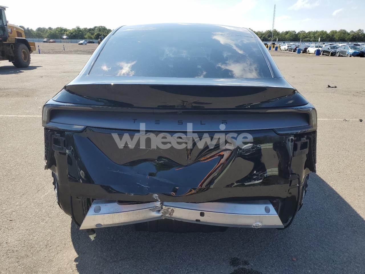 Photo 6 of 2026 TESLA MODEL Y (VIN 7SAYGDED8TF383535)