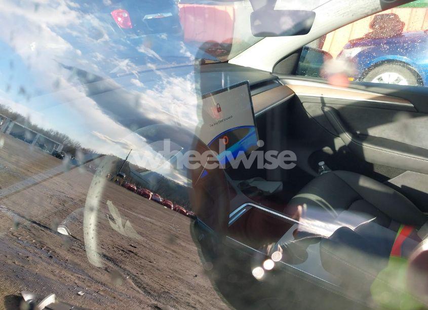 Photo 7 of 2024 Tesla Model Y LONG RANGE DUAL MOTOR ALL-WHEEL DRIVE/RWD (VIN 7SAYGDED9RF055789)