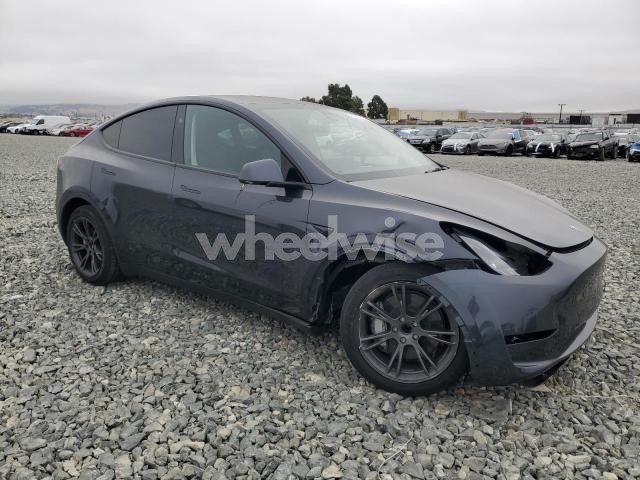 Photo 5 of 2025 TESLA MODEL Y (VIN 7SAYGDED9SF316327)