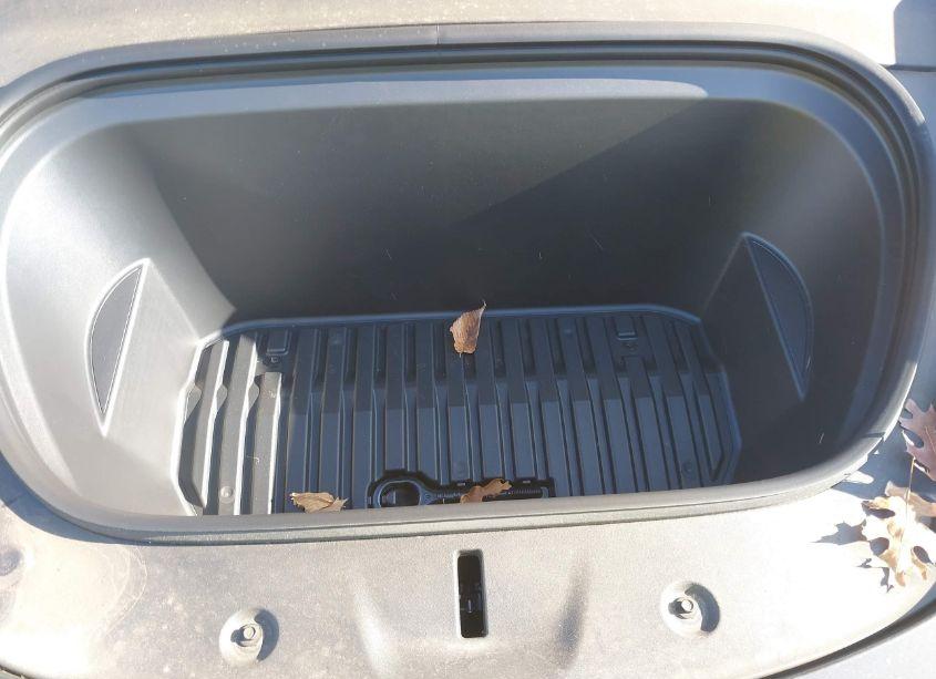 Photo 10 of 2024 Tesla Model Y LONG RANGE DUAL MOTOR ALL-WHEEL DRIVE/RWD (VIN 7SAYGDEDXRF028536)