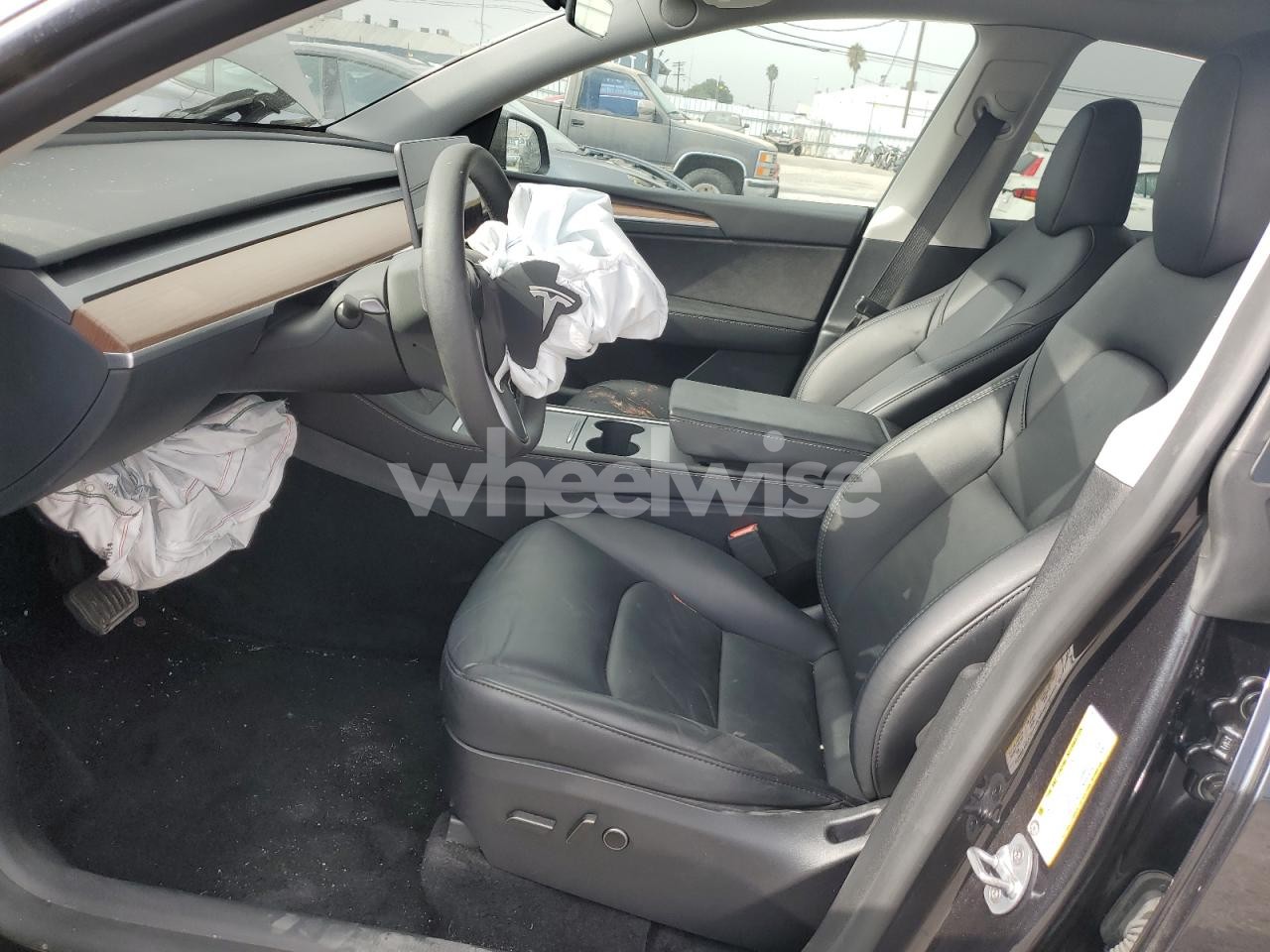 Photo 7 of 2024 TESLA MODEL Y (VIN 7SAYGDEDXRF120178)