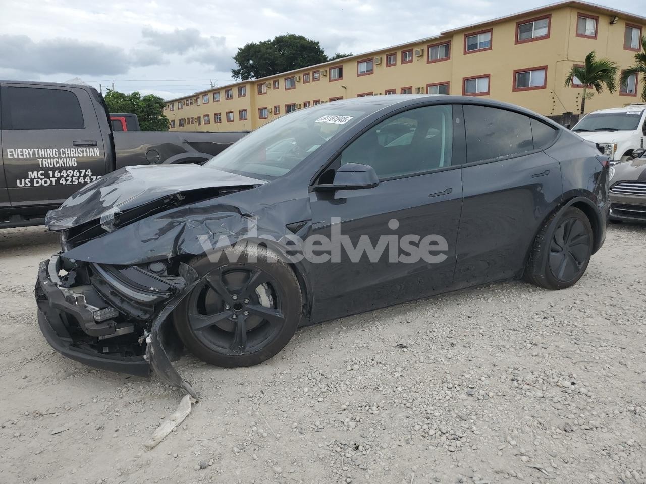 2026 TESLA MODEL Y (VIN 7SAYGDEDXTF379955) main photo
