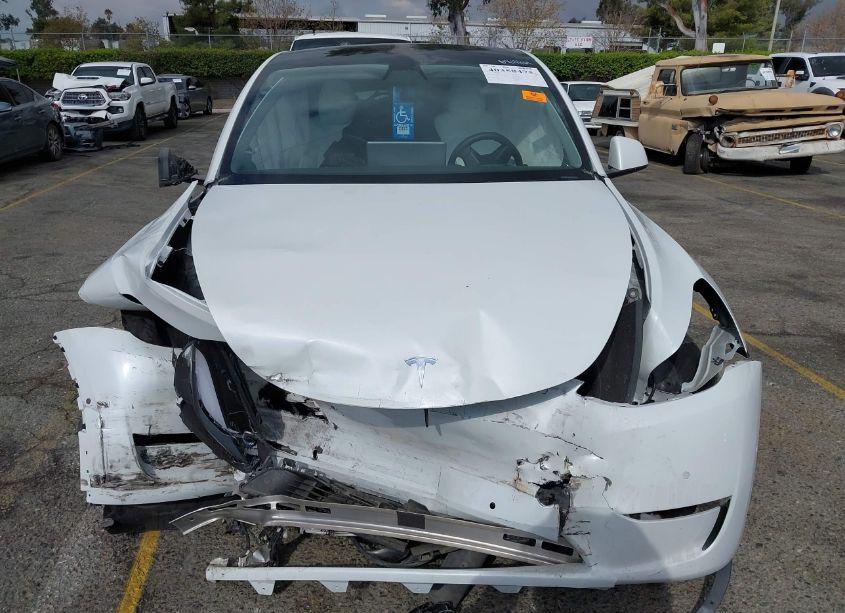 Photo 11 of 2022 Tesla Model Y LONG RANGE DUAL MOTOR ALL-WHEEL DRIVE (VIN 7SAYGDEE0NF329786)