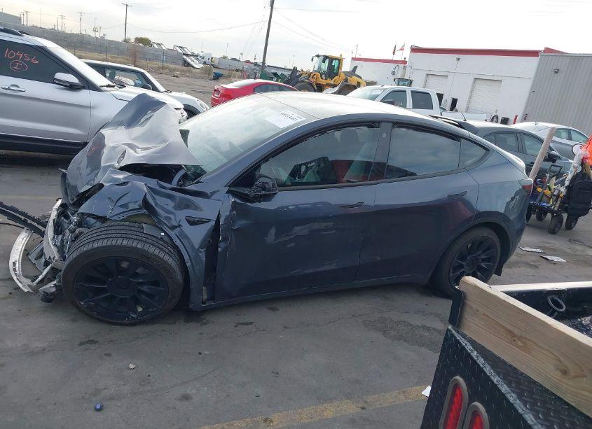 Photo 13 of 2023 Tesla Model Y AWD/LONG RANGE DUAL MOTOR ALL-WHEEL DRIVE (VIN 7SAYGDEE0PA029312)