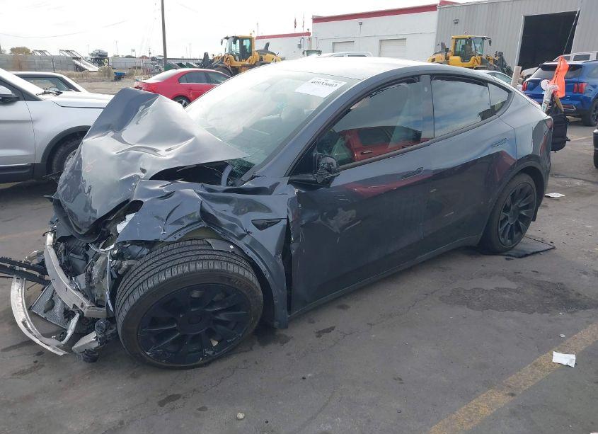 Photo 2 of 2023 Tesla Model Y AWD/LONG RANGE DUAL MOTOR ALL-WHEEL DRIVE (VIN 7SAYGDEE0PA029312)