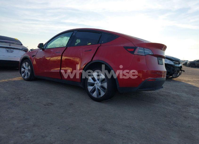 Photo 3 of 2023 Tesla Model Y AWD/LONG RANGE DUAL MOTOR ALL-WHEEL DRIVE (VIN 7SAYGDEE0PA030735)