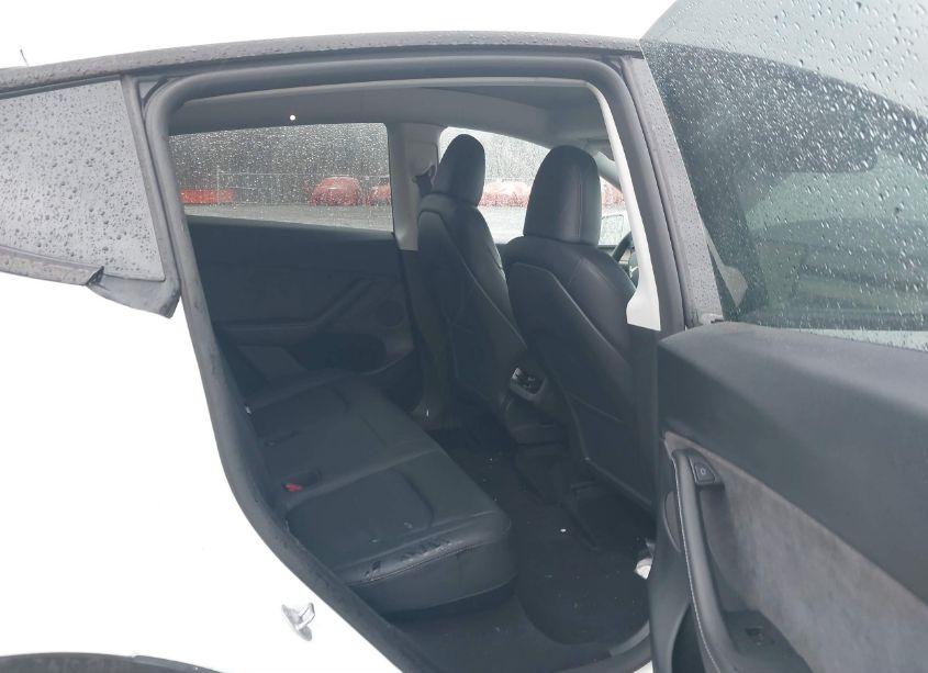Photo 8 of 2023 Tesla Model Y AWD/LONG RANGE DUAL MOTOR ALL-WHEEL DRIVE (VIN 7SAYGDEE0PA144654)