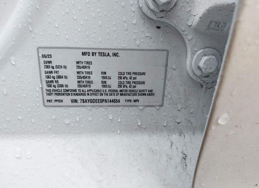 Photo 9 of 2023 Tesla Model Y AWD/LONG RANGE DUAL MOTOR ALL-WHEEL DRIVE (VIN 7SAYGDEE0PA144654)