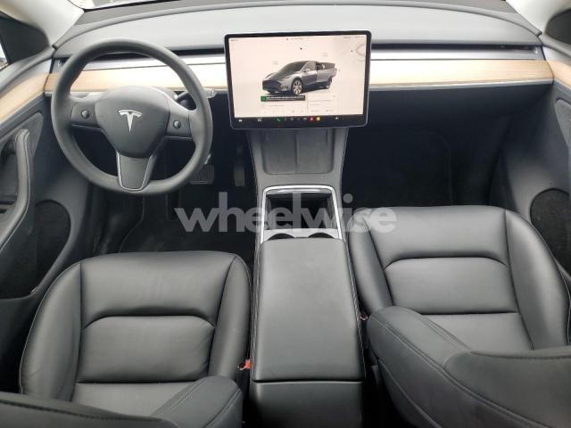 Photo 6 of 2023 TESLA MODEL Y (VIN 7SAYGDEE0PA196060)