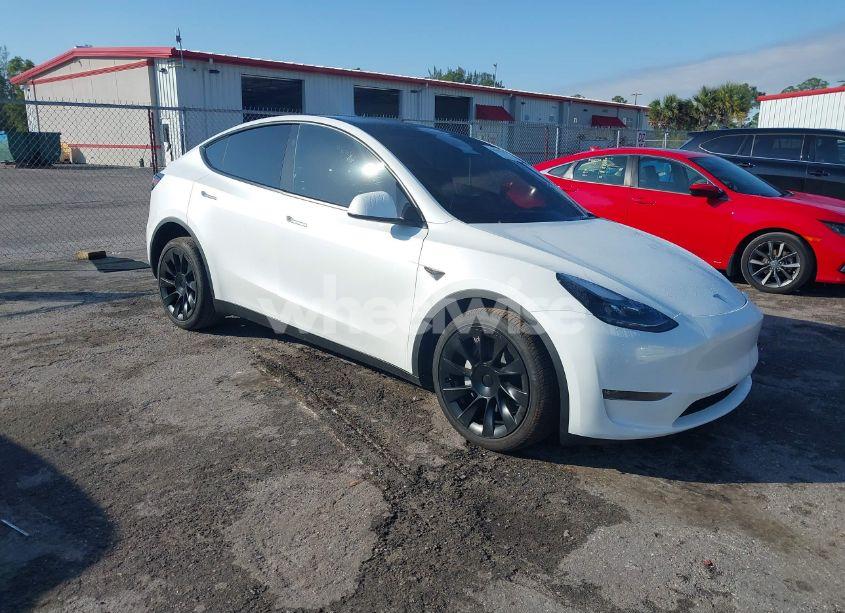 2023 Tesla Model Y AWD/LONG RANGE DUAL MOTOR ALL-WHEEL DRIVE (VIN 7SAYGDEE0PA199427) main photo