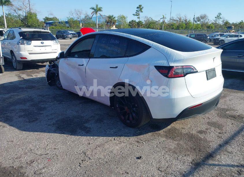 Photo 3 of 2023 Tesla Model Y AWD/LONG RANGE DUAL MOTOR ALL-WHEEL DRIVE (VIN 7SAYGDEE0PA199427)