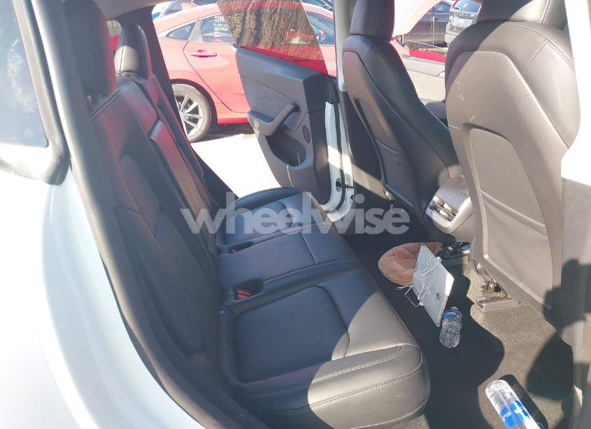 Photo 8 of 2023 Tesla Model Y AWD/LONG RANGE DUAL MOTOR ALL-WHEEL DRIVE (VIN 7SAYGDEE0PA199427)