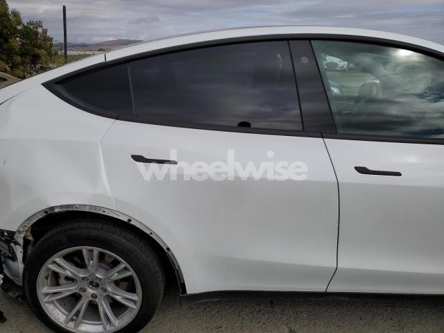 Photo 7 of 2023 TESLA MODEL Y (VIN 7SAYGDEE0PF582951)