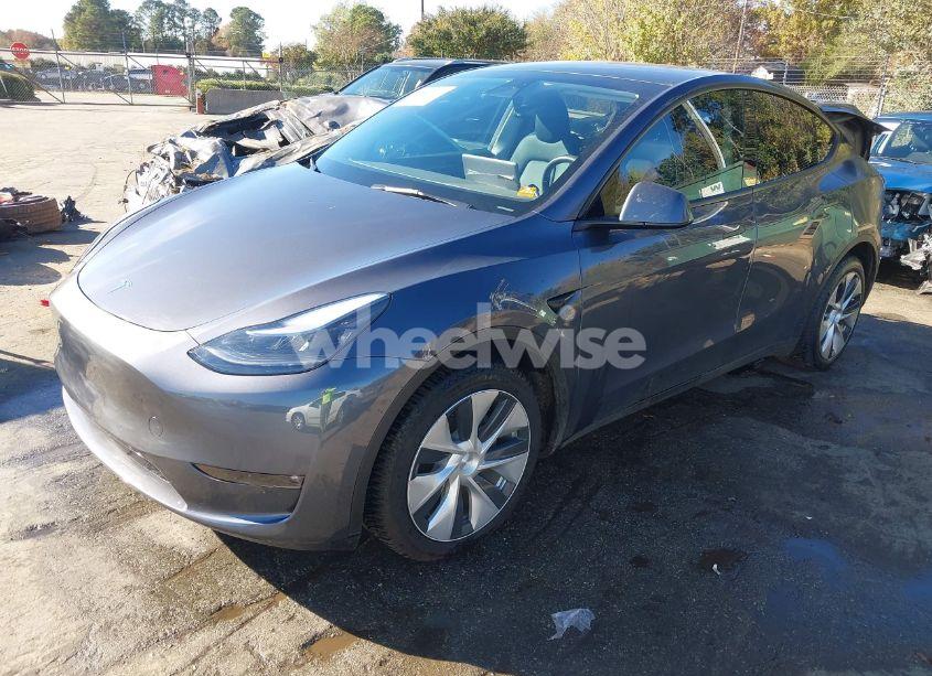 Photo 2 of 2023 Tesla Model Y AWD/LONG RANGE DUAL MOTOR ALL-WHEEL DRIVE (VIN 7SAYGDEE0PF708452)