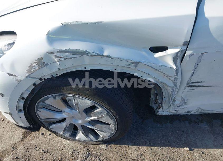 Photo 6 of 2023 Tesla Model Y AWD/LONG RANGE DUAL MOTOR ALL-WHEEL DRIVE (VIN 7SAYGDEE0PF746909)