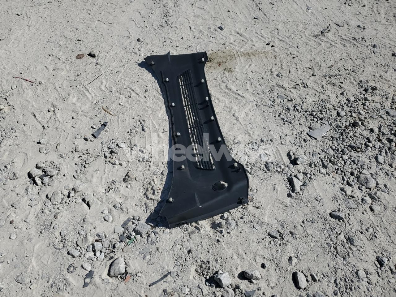 Photo 12 of 2024 TESLA MODEL Y (VIN 7SAYGDEE0RA270466)