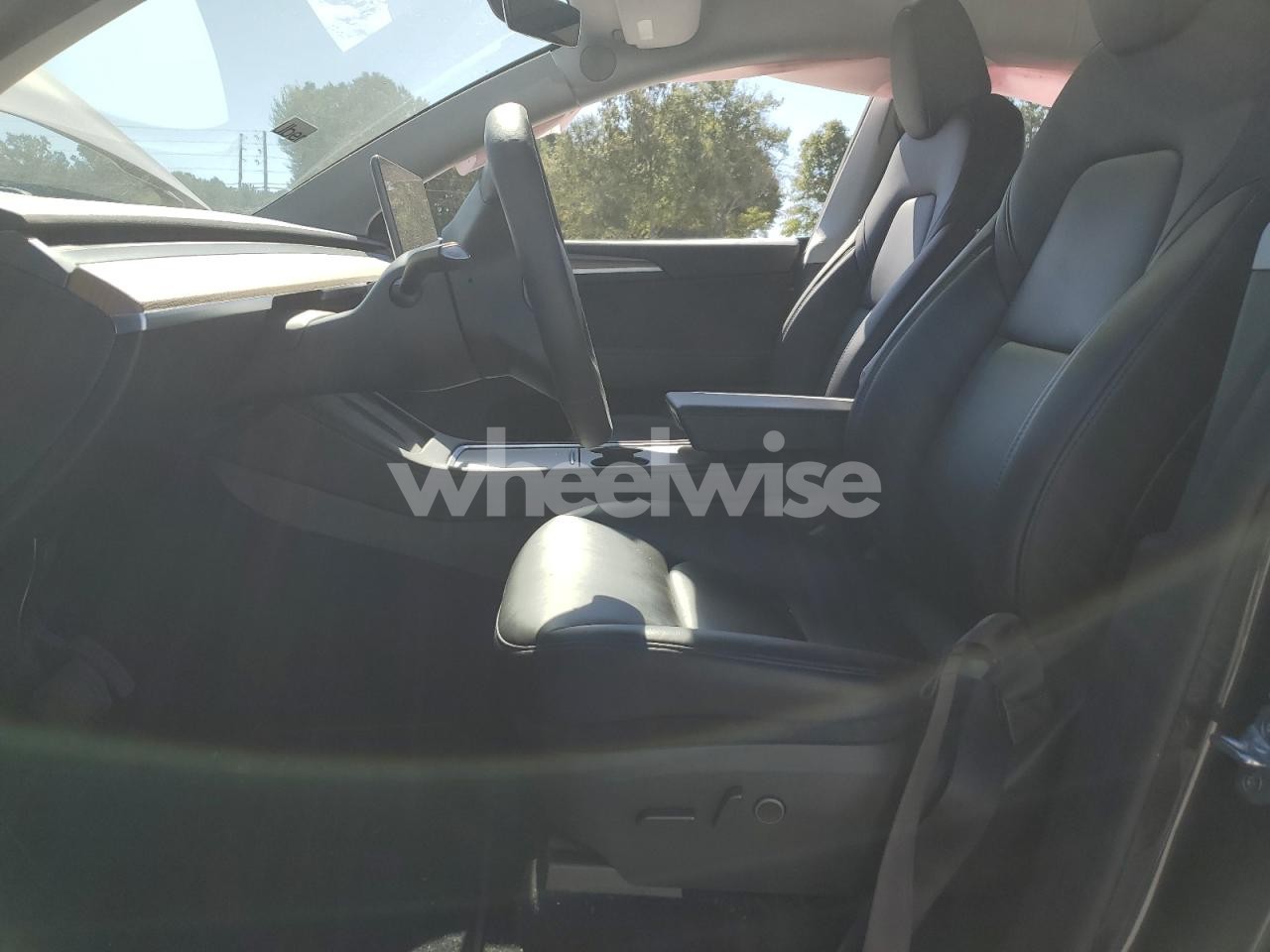 Photo 7 of 2024 TESLA MODEL Y (VIN 7SAYGDEE0RA270466)