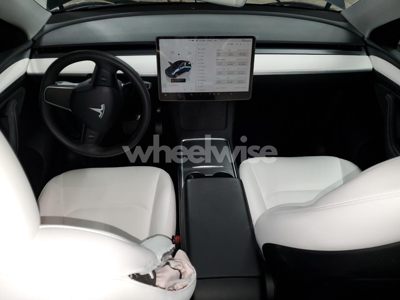 Photo 8 of 2024 TESLA MODEL Y (VIN 7SAYGDEE0RA287929)
