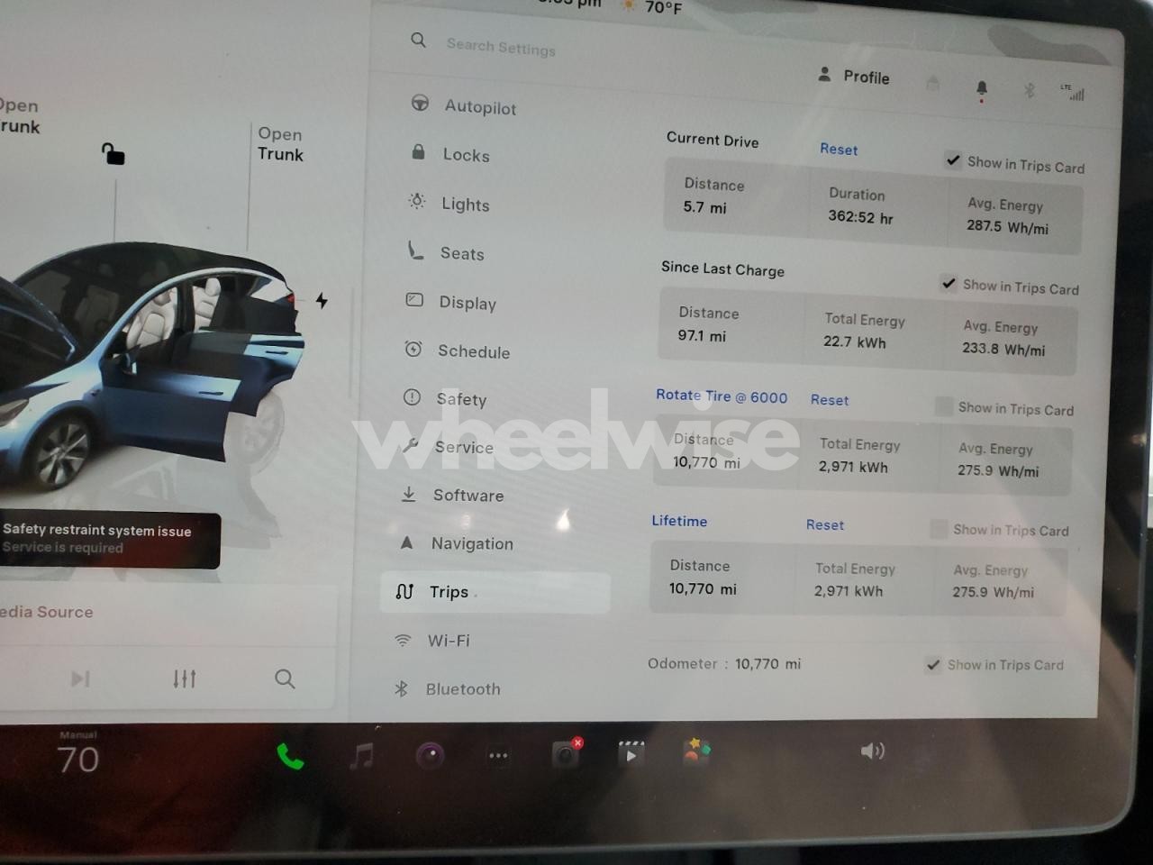 Photo 9 of 2024 TESLA MODEL Y (VIN 7SAYGDEE0RA287929)