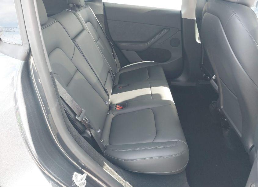 Photo 8 of 2024 Tesla Model Y LONG RANGE DUAL MOTOR ALL-WHEEL DRIVE (VIN 7SAYGDEE0RA309055)