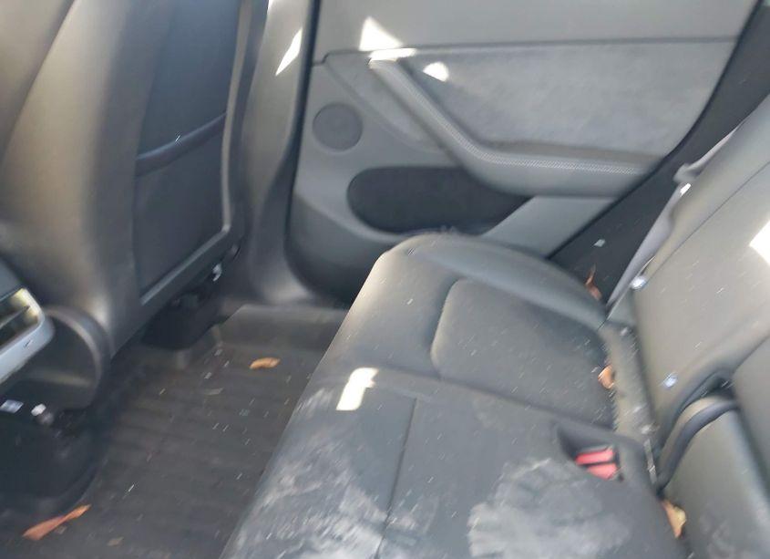 Photo 8 of 2024 Tesla Model Y LONG RANGE DUAL MOTOR ALL-WHEEL DRIVE (VIN 7SAYGDEE0RA326048)