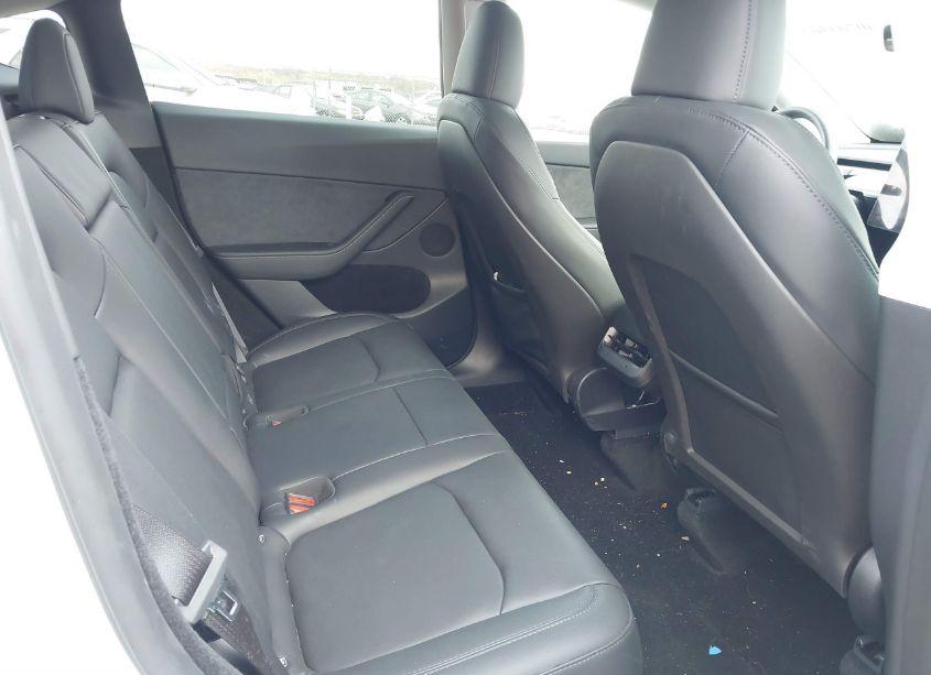 Photo 8 of 2024 Tesla Model Y LONG RANGE DUAL MOTOR ALL-WHEEL DRIVE (VIN 7SAYGDEE0RF037545)