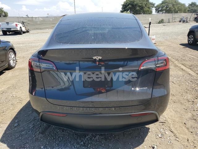 Photo 4 of 2024 TESLA MODEL Y (VIN 7SAYGDEE0RF067922)