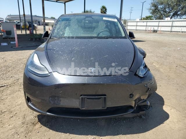 Photo 9 of 2024 TESLA MODEL Y (VIN 7SAYGDEE0RF067922)