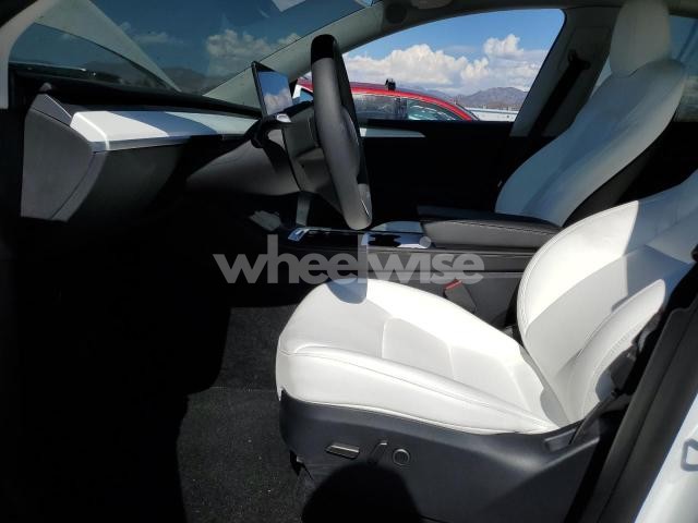 Photo 11 of 2024 TESLA MODEL Y (VIN 7SAYGDEE0RF150556)
