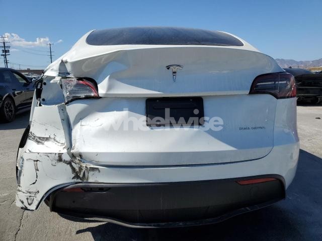 Photo 4 of 2024 TESLA MODEL Y (VIN 7SAYGDEE0RF150556)