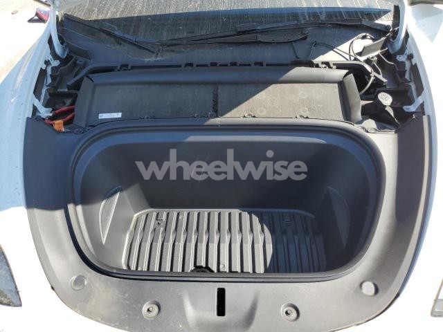 Photo 8 of 2024 TESLA MODEL Y (VIN 7SAYGDEE0RF150556)