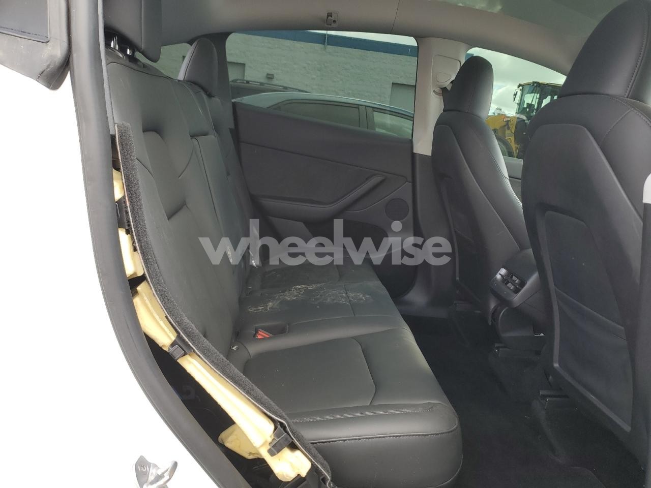 Photo 10 of 2022 TESLA MODEL Y (VIN 7SAYGDEE1NA020440)