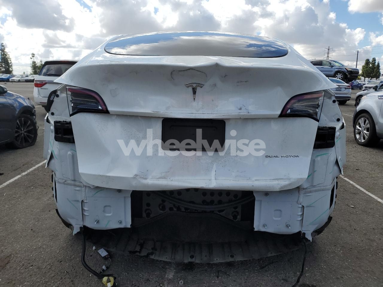 Photo 6 of 2022 TESLA MODEL Y (VIN 7SAYGDEE1NA020440)
