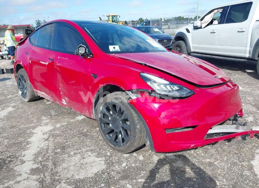 2022 Tesla Model Y LONG RANGE DUAL MOTOR ALL-WHEEL DRIVE (VIN 7SAYGDEE1NF385414) main photo