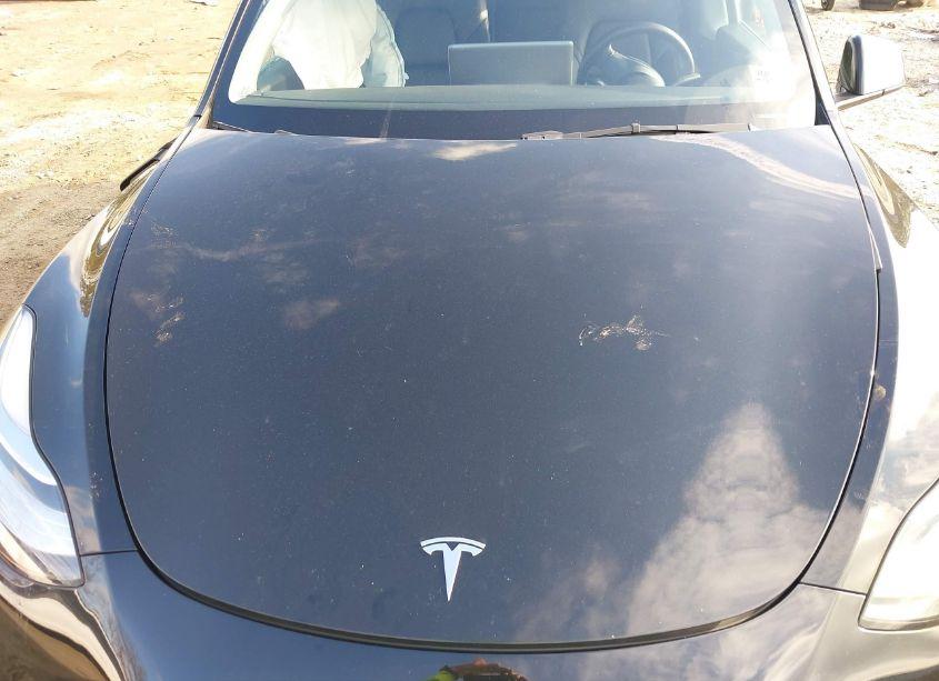 Photo 10 of 2022 Tesla Model Y LONG RANGE DUAL MOTOR ALL-WHEEL DRIVE (VIN 7SAYGDEE1NF450861)