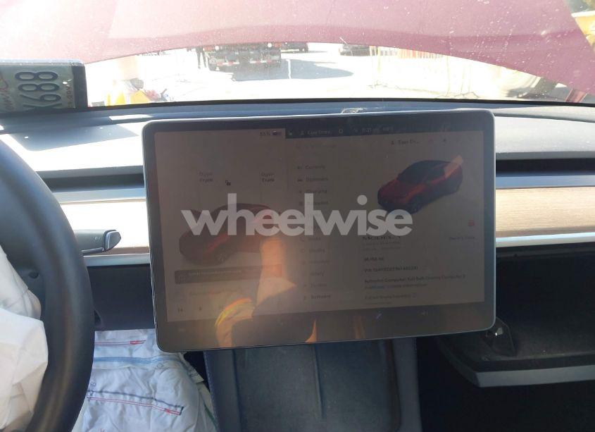 Photo 17 of 2022 Tesla Model Y LONG RANGE DUAL MOTOR ALL-WHEEL DRIVE (VIN 7SAYGDEE1NF486341)