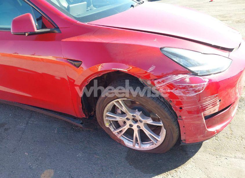 Photo 6 of 2022 Tesla Model Y LONG RANGE DUAL MOTOR ALL-WHEEL DRIVE (VIN 7SAYGDEE1NF486341)