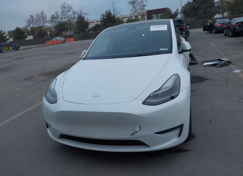 Photo 12 of 2022 Tesla Model Y LONG RANGE DUAL MOTOR ALL-WHEEL DRIVE (VIN 7SAYGDEE1NF559482)