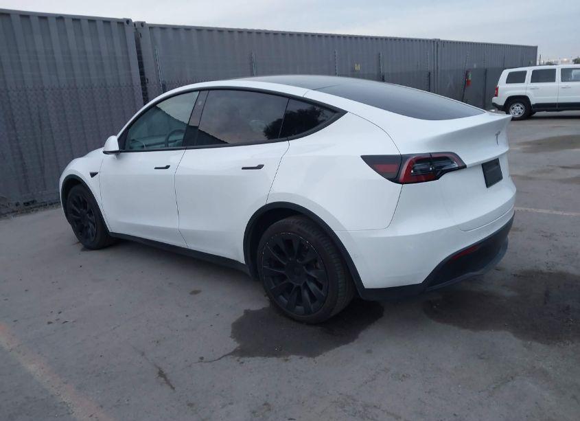 Photo 3 of 2022 Tesla Model Y LONG RANGE DUAL MOTOR ALL-WHEEL DRIVE (VIN 7SAYGDEE1NF559482)