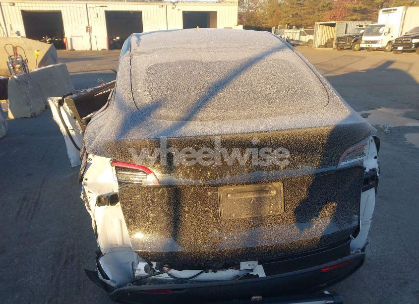 Photo 16 of 2023 Tesla Model Y AWD/LONG RANGE DUAL MOTOR ALL-WHEEL DRIVE (VIN 7SAYGDEE1PA121125)