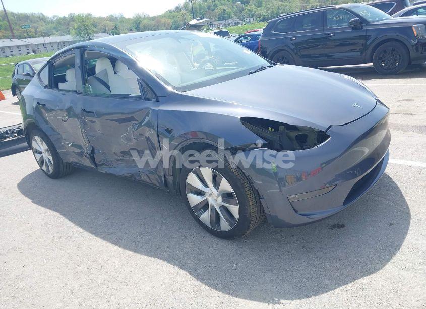 2023 Tesla Model Y AWD/LONG RANGE DUAL MOTOR ALL-WHEEL DRIVE (VIN 7SAYGDEE1PA158661) main photo